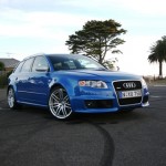 Audi RS4 Avant full