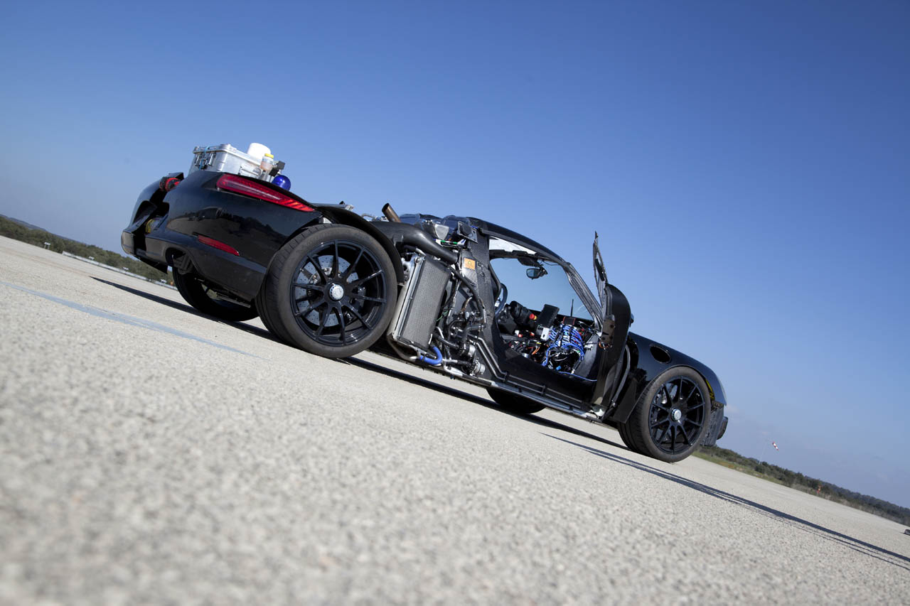 Porsche's 918 superstar shows off 15 Porsche 918