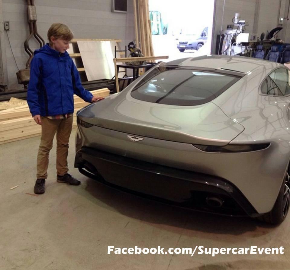 Aston Martin DB10 Aston Martin DB10